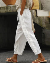 Schlichte Spitzenhose