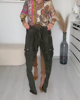 Lässige Hose mit Taschen