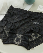 Damenhöschen aus Spitze mit hoher Taille