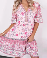 Halbärmeliges Kleid mit Blumenmuster