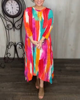 Buntes Freizeitkleid mit Rundhalsausschnitt und Aufdruck