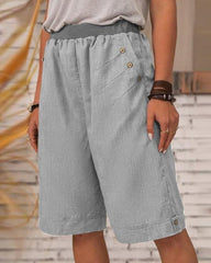 Einfarbige Damen-Shorts mit geradem Bein