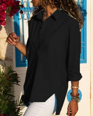 Langärmliges, übergroßes Hemd mit unregelmäßigem Schlitz