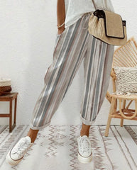 Mehrfarbige Hose mit Streifendruck